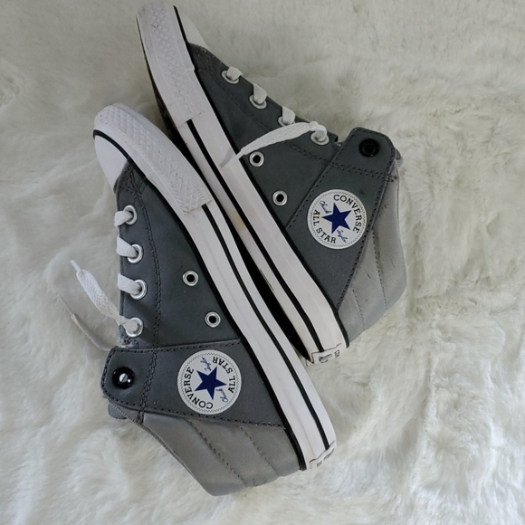 "CONVERSE" CHUCK TAYLOR ALL STAR MID-TOP SNEAKERS - Picture 2 of 6